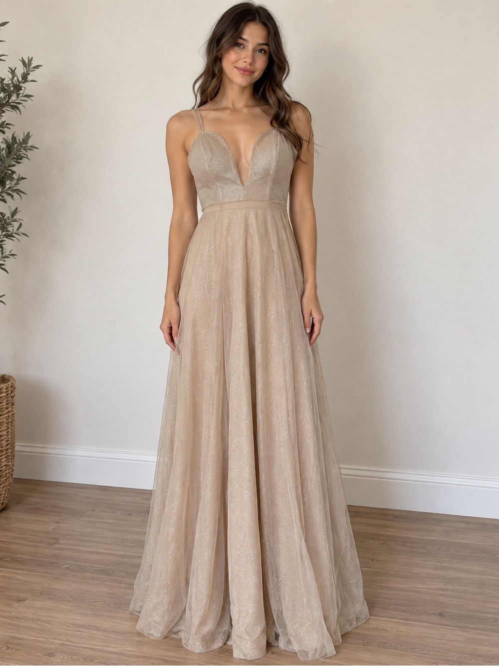 City Triangles Size 0 Champagne Glitter A-Line Formal Gown